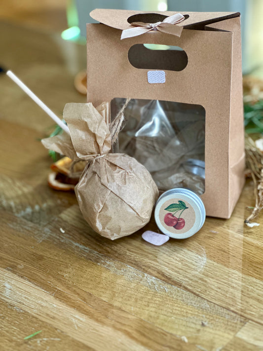 Cherry crystal bath stirer and lip balm gift set