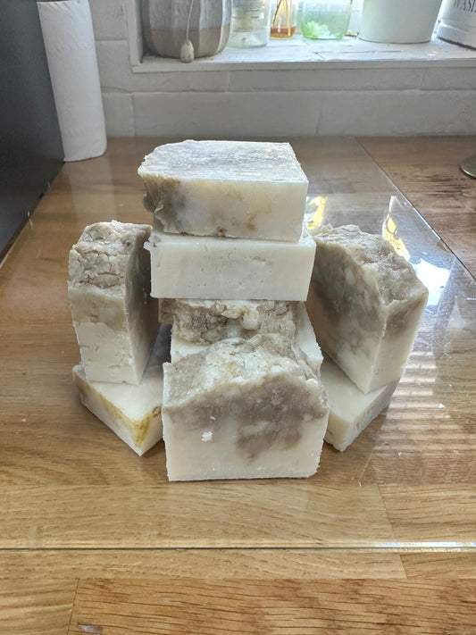 Hemp & sandalwood Fullers earth Vegan soap