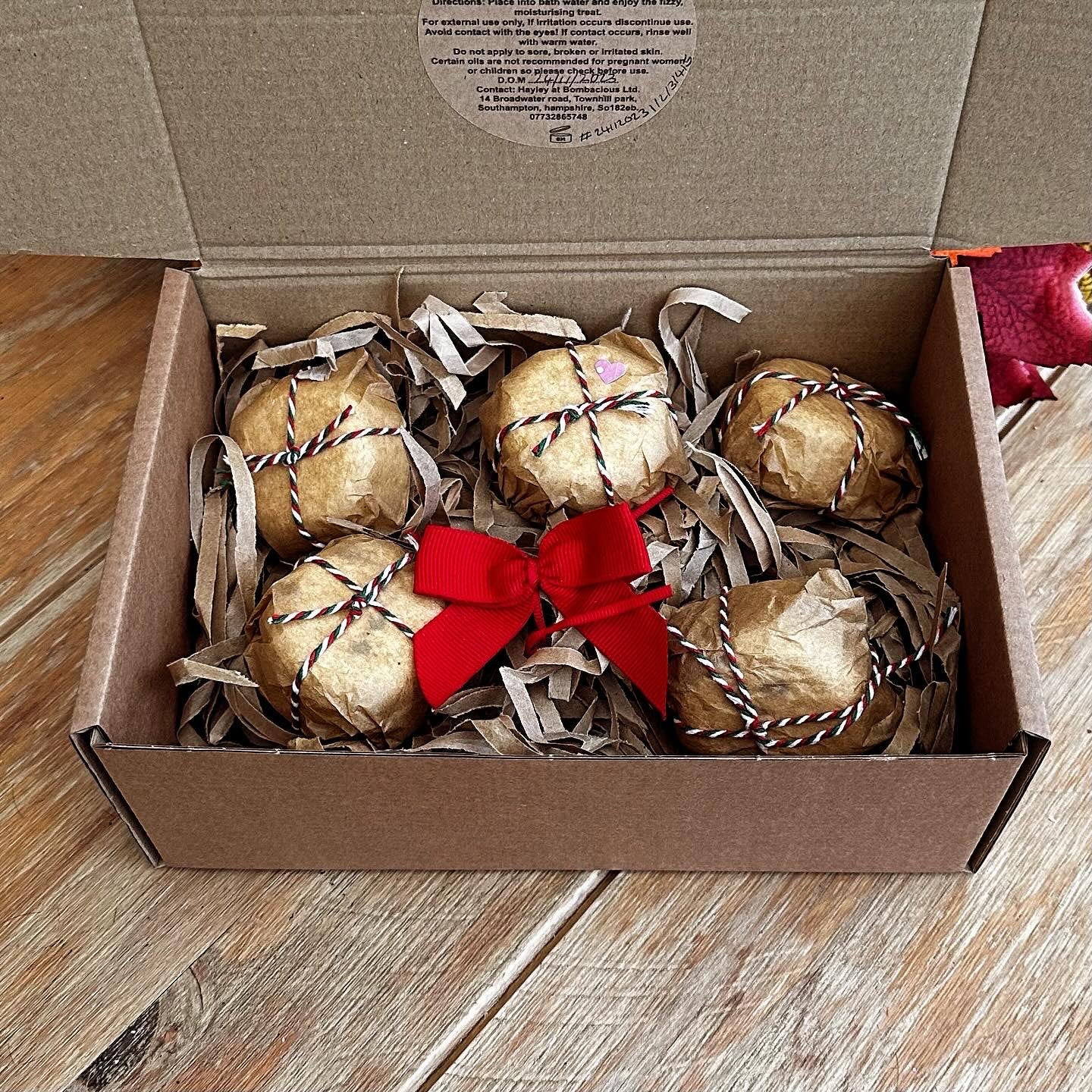 "Inspired by" bundle of Moisturising bath fizzers