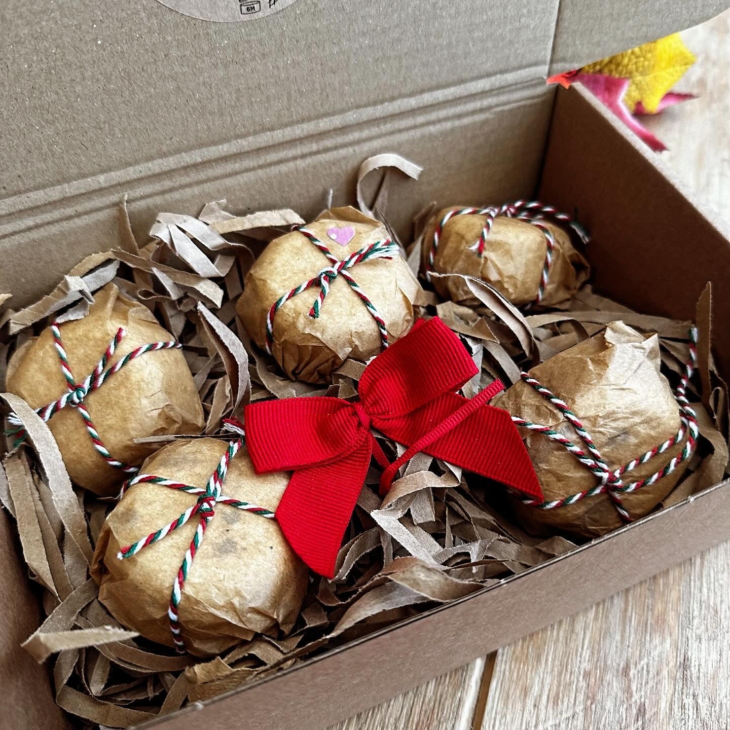 "Inspired by" bundle of Moisturising bath fizzers