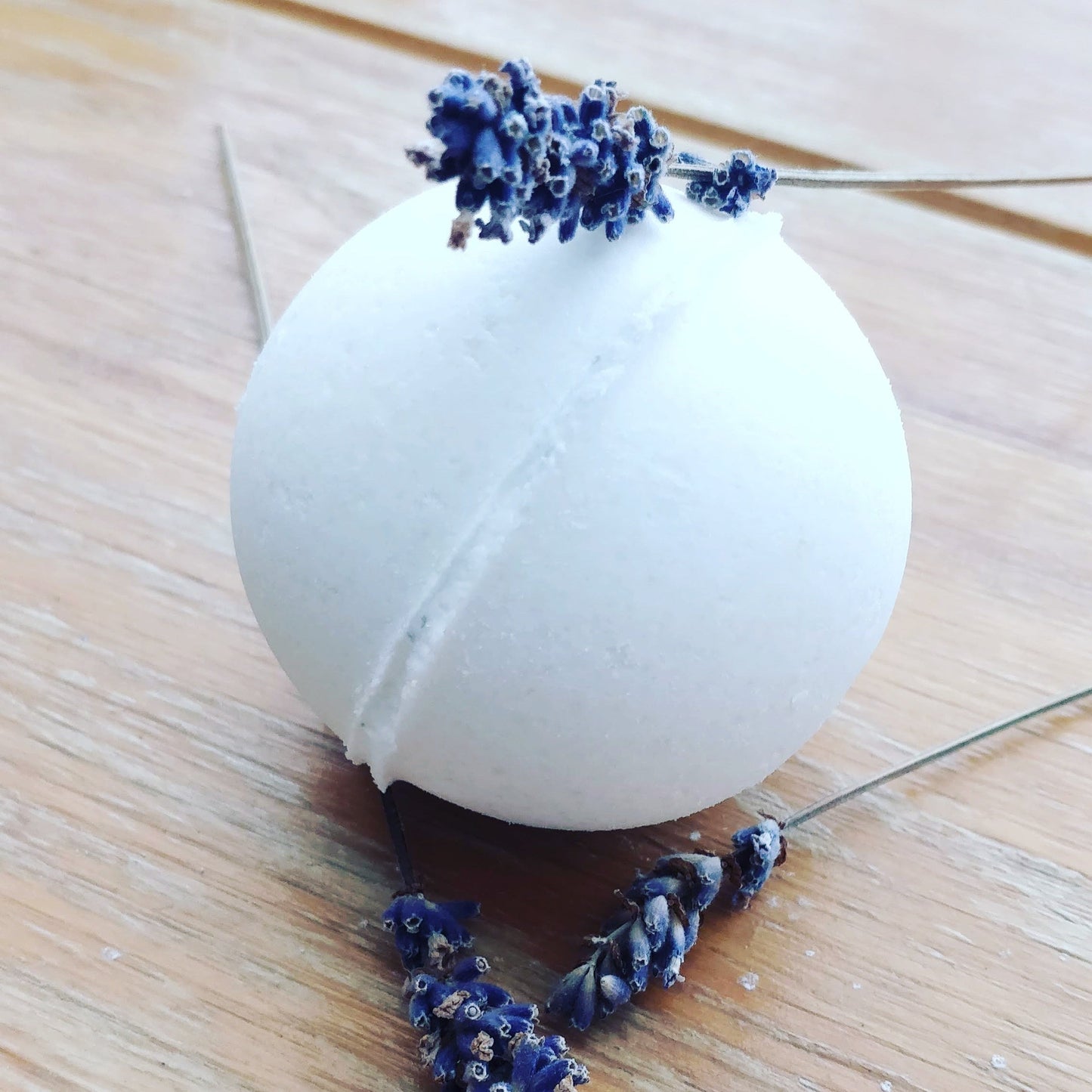 Five moisturising bath bombs