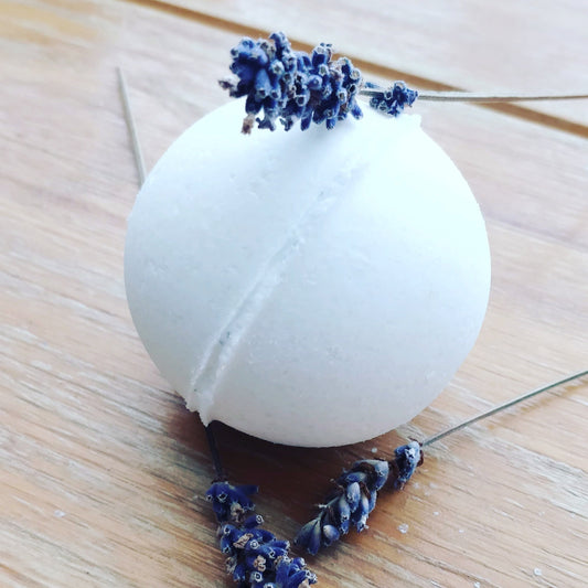 Five moisturising bath bombs