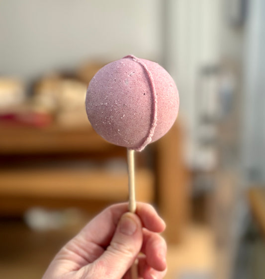 Cherry crystal bath stirrer