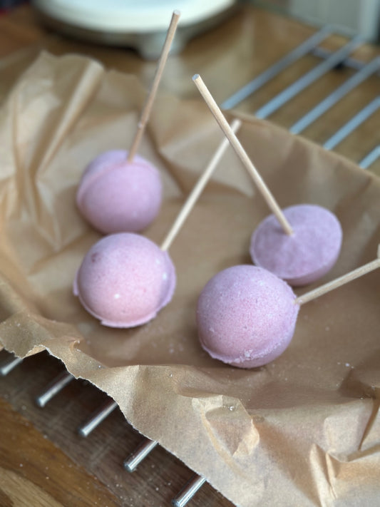 Cherry crystal bath stirrer