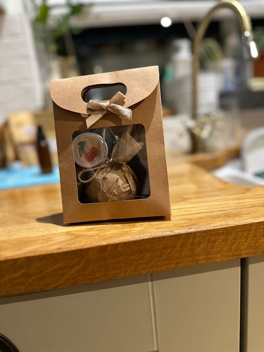 Cherry crystal bath stirer and lip balm gift set